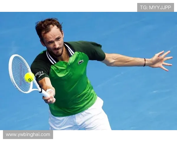 梅德韦杰夫逆转暖冲击澳网首冠